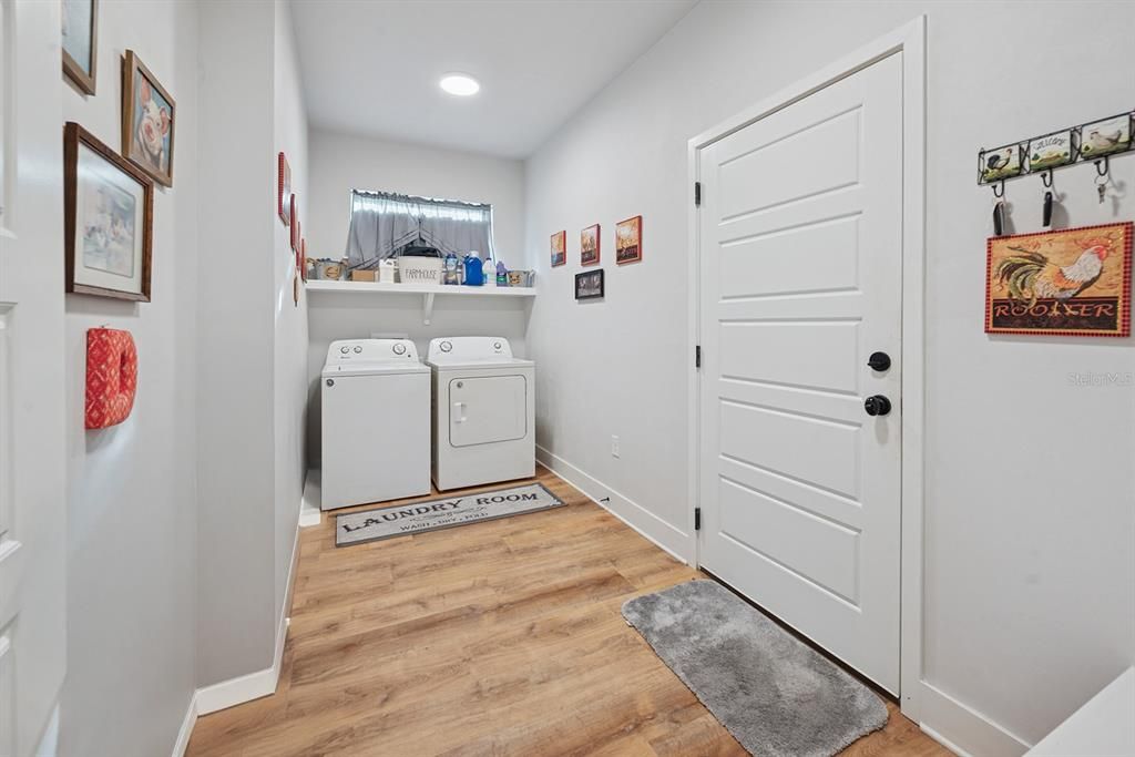 For Sale: $340,000 (3 beds, 2 baths, 1616 Square Feet)