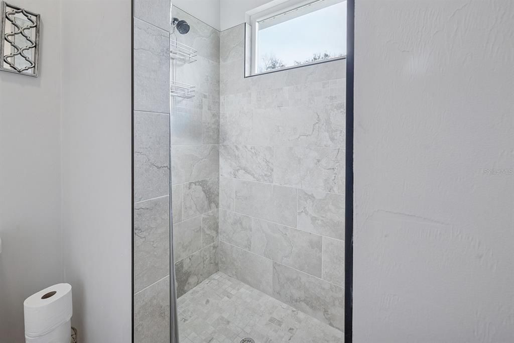 For Sale: $340,000 (3 beds, 2 baths, 1616 Square Feet)