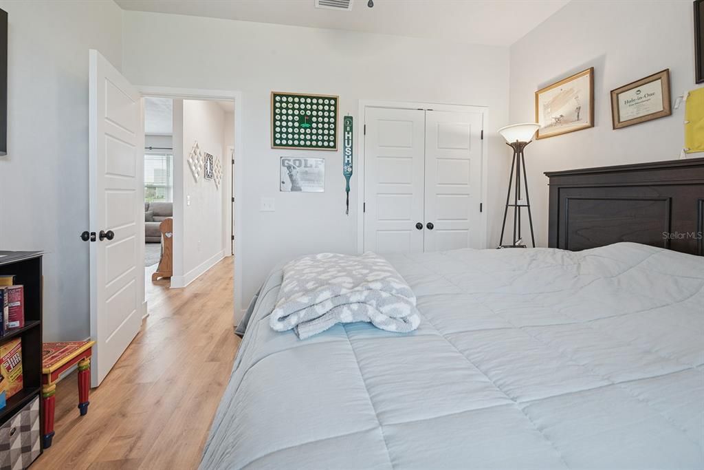 For Sale: $340,000 (3 beds, 2 baths, 1616 Square Feet)