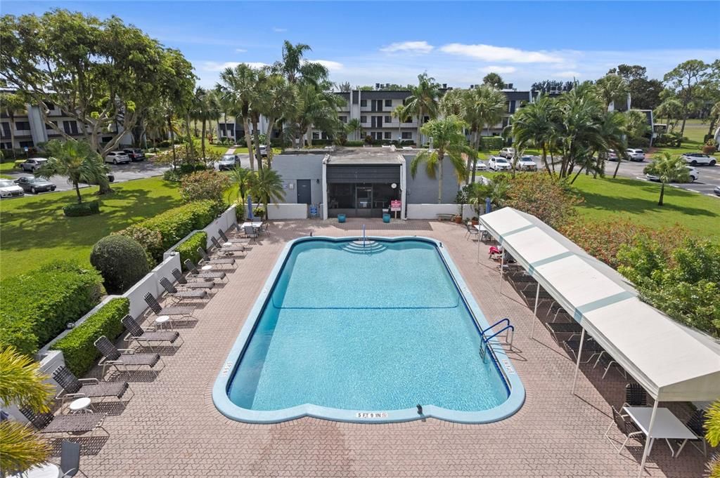 For Rent: $2,295 (2 beds, 2 baths, 978 Square Feet)