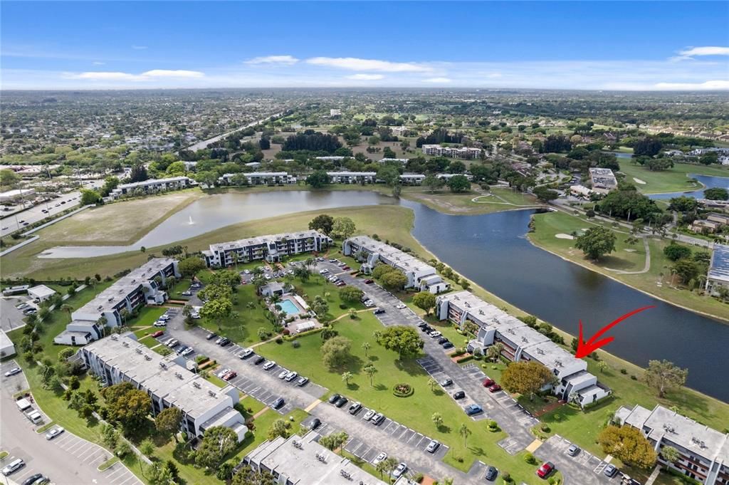 For Rent: $2,295 (2 beds, 2 baths, 978 Square Feet)