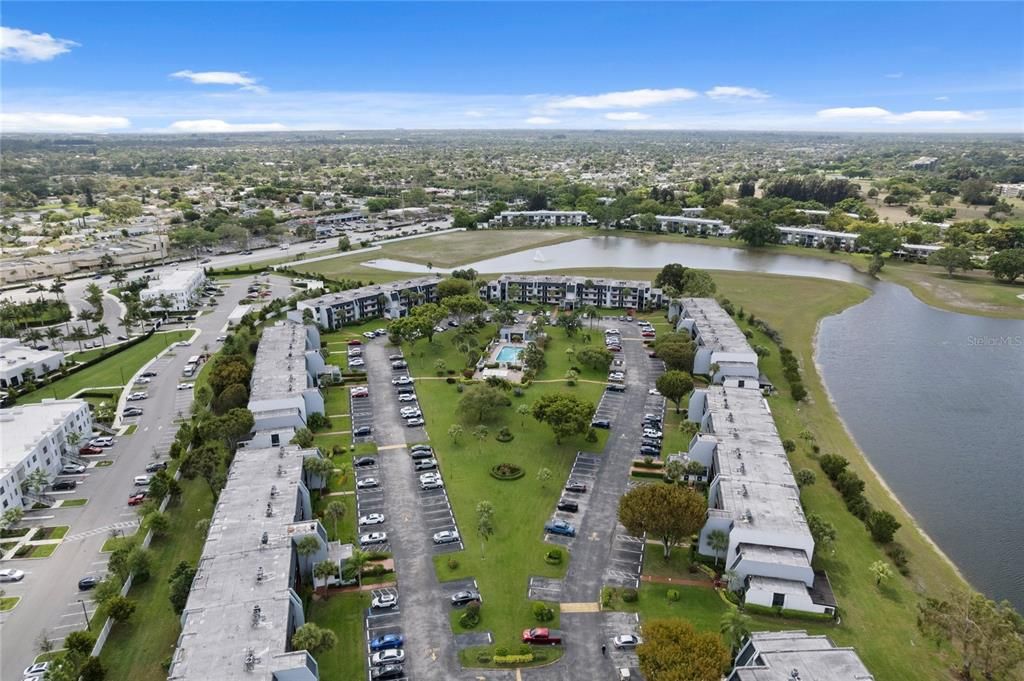 For Rent: $2,295 (2 beds, 2 baths, 978 Square Feet)