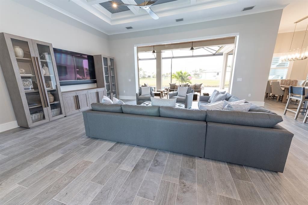 For Sale: $1,499,000 (3 beds, 3 baths, 2690 Square Feet)