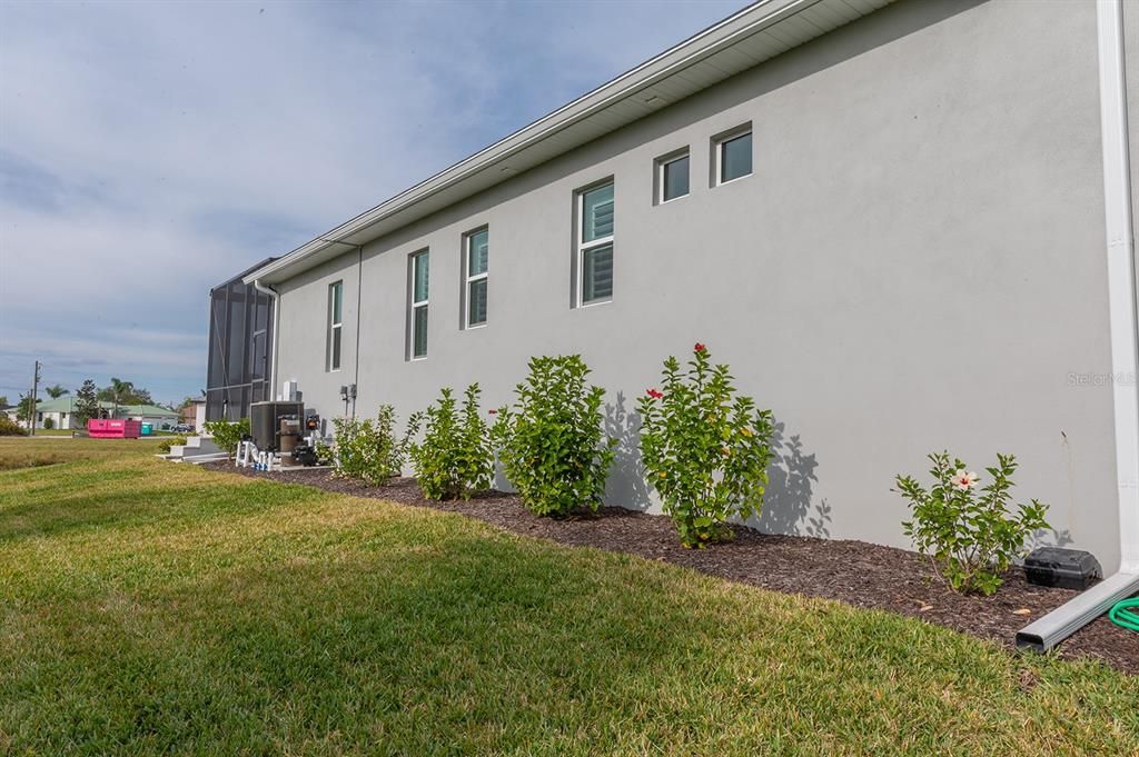 For Sale: $1,499,000 (3 beds, 3 baths, 2690 Square Feet)