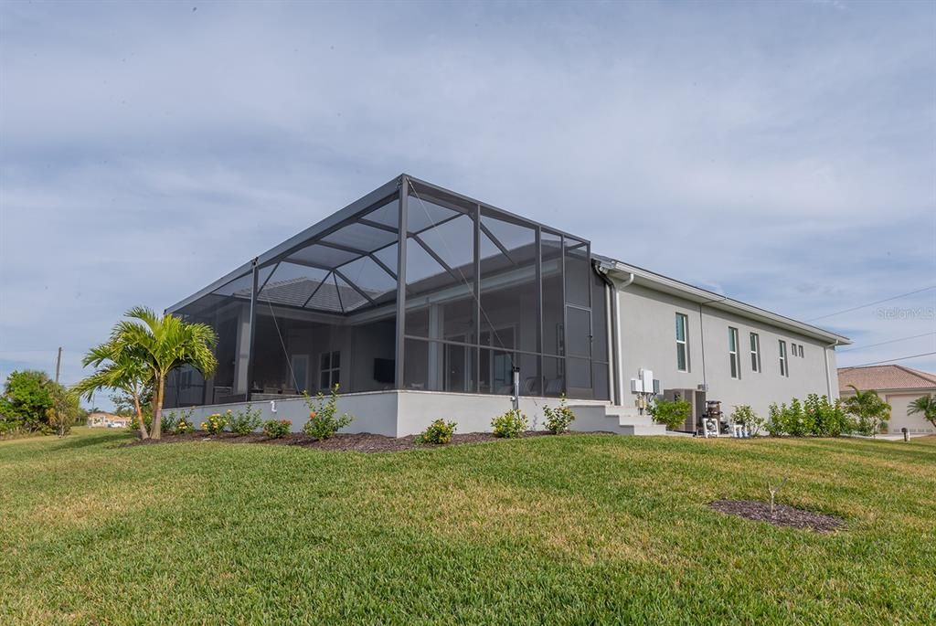 For Sale: $1,499,000 (3 beds, 3 baths, 2690 Square Feet)