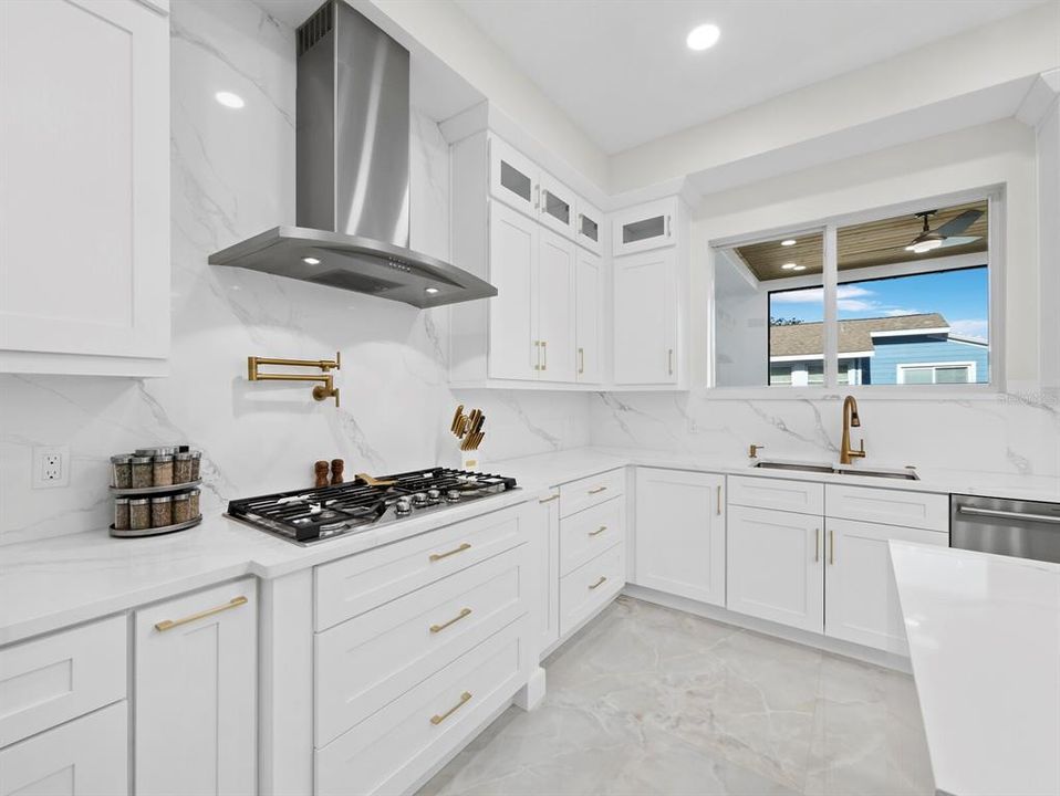 На продажу: $2,895,000 (4 спален, 3 ванн, 3047 Квадратных фут)