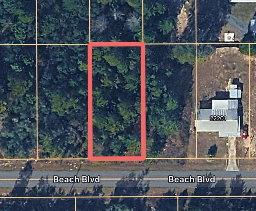 На продажу: $21,990 (0.24 acres)