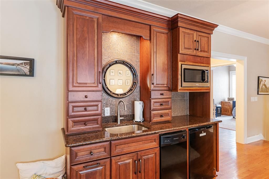 待售: $1,275,000 (0 贝兹, 0 浴室, 5340 平方英尺)