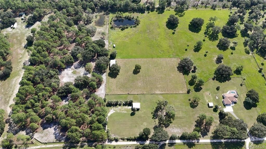 На продажу: $995,000 (50.00 acres)