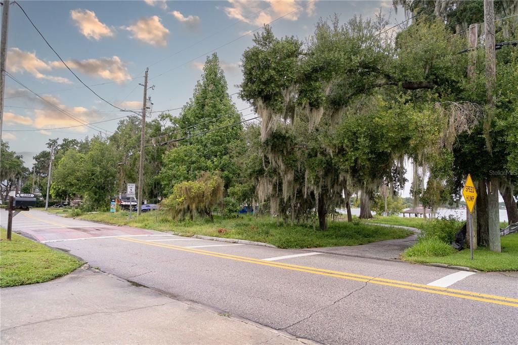 For Sale: $999,000 (0.43 acres)