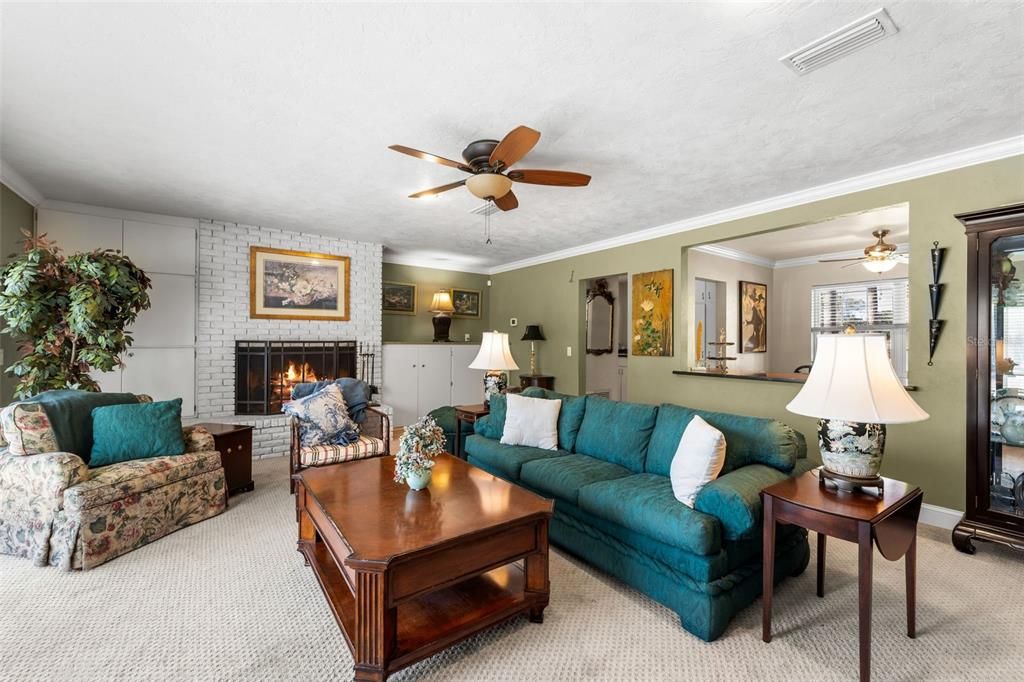 For Sale: $675,000 (5 beds, 4 baths, 3557 Square Feet)