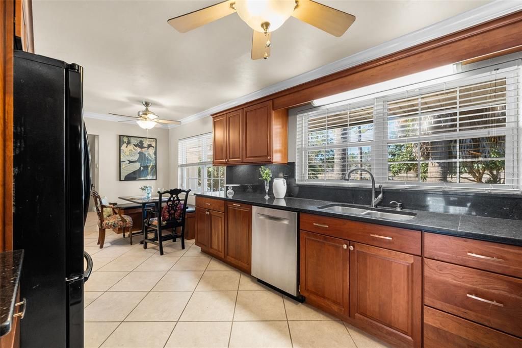 For Sale: $675,000 (5 beds, 4 baths, 3557 Square Feet)
