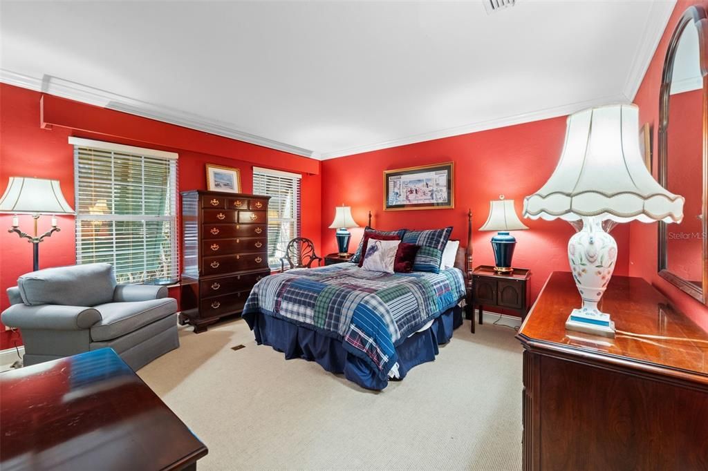 For Sale: $675,000 (5 beds, 4 baths, 3557 Square Feet)