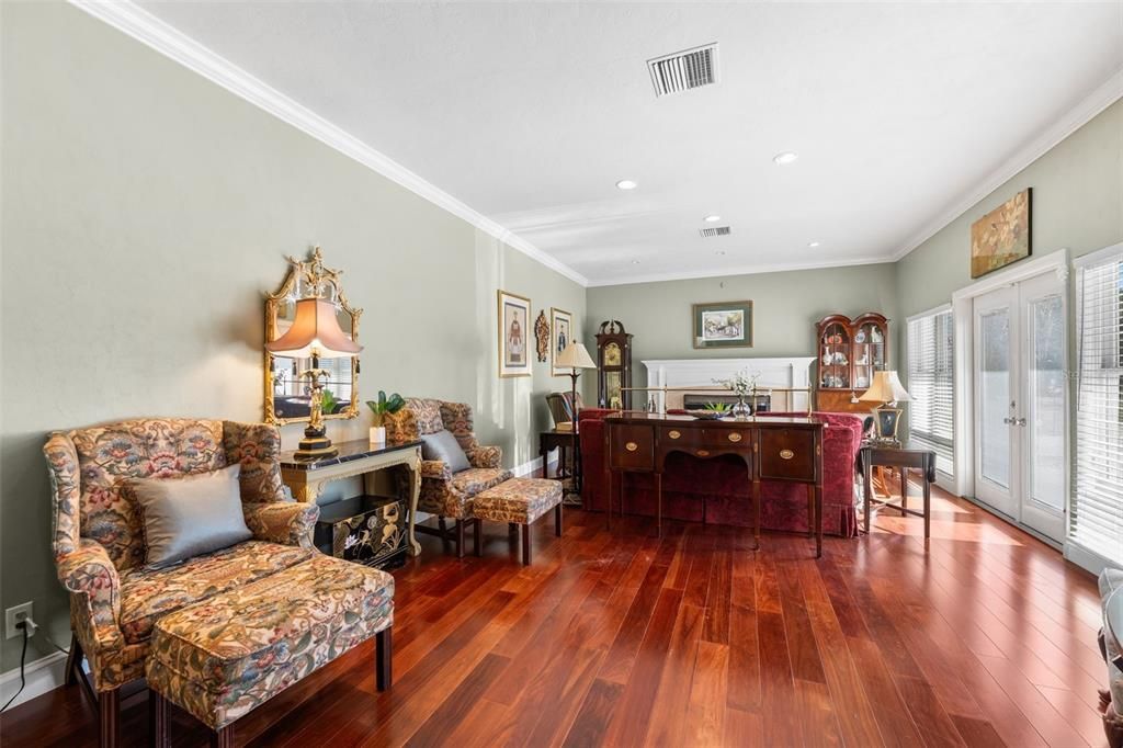 For Sale: $675,000 (5 beds, 4 baths, 3557 Square Feet)