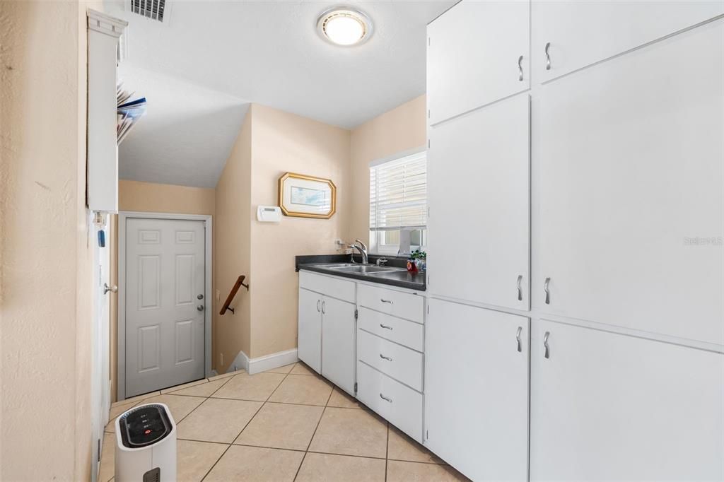 For Sale: $675,000 (5 beds, 4 baths, 3557 Square Feet)