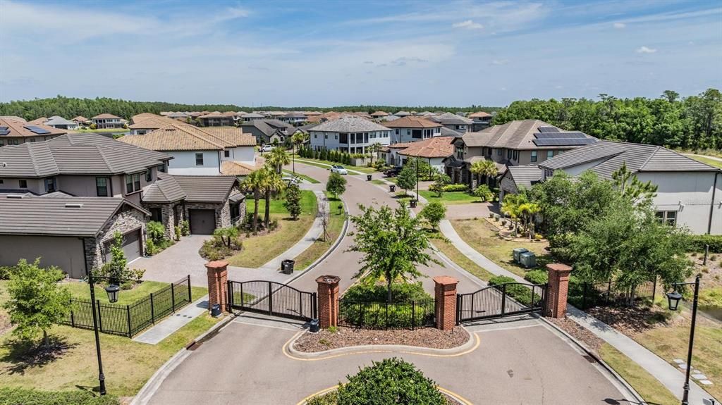 Activo con contrato: $1,154,000 (4 camas, 3 baños, 4193 Pies cuadrados)