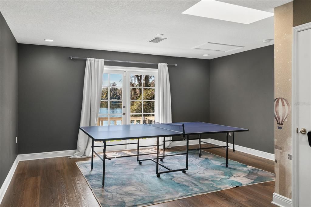 Active With Contract: $1,500,000 (6 beds, 5 baths, 4557 Square Feet)