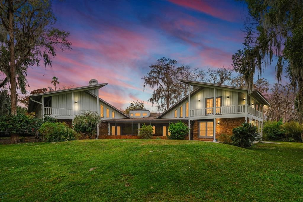 Active With Contract: $1,500,000 (6 beds, 5 baths, 4557 Square Feet)