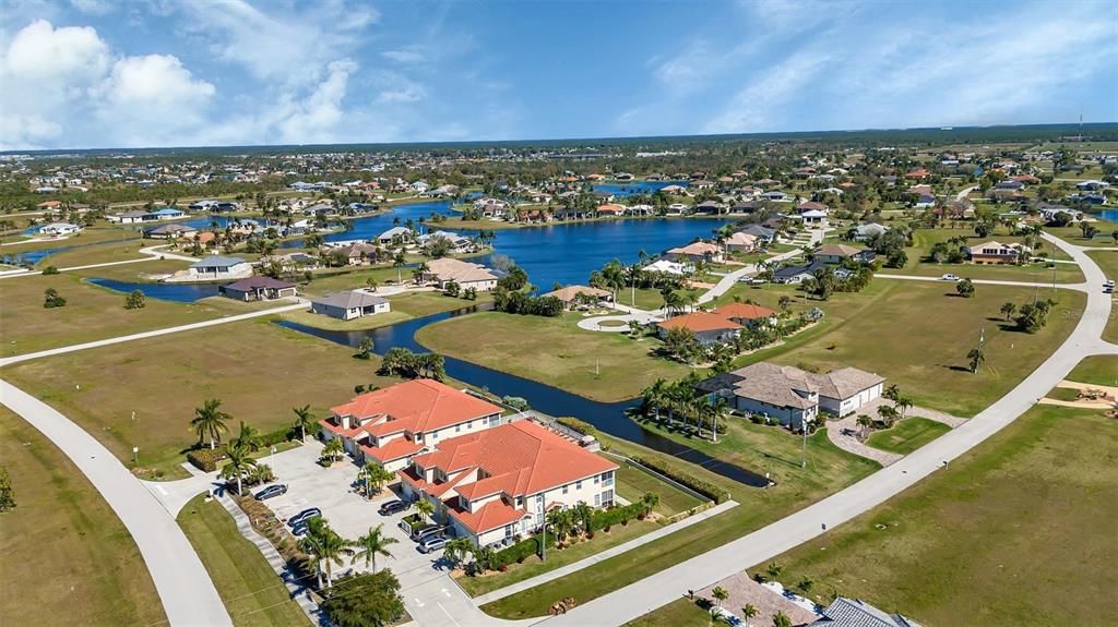 Под контрактом: $199,000 (3 спален, 2 ванн, 1644 Квадратных фут)