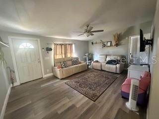 En Venta: $244,900 (4 camas, 2 baños, 1680 Pies cuadrados)
