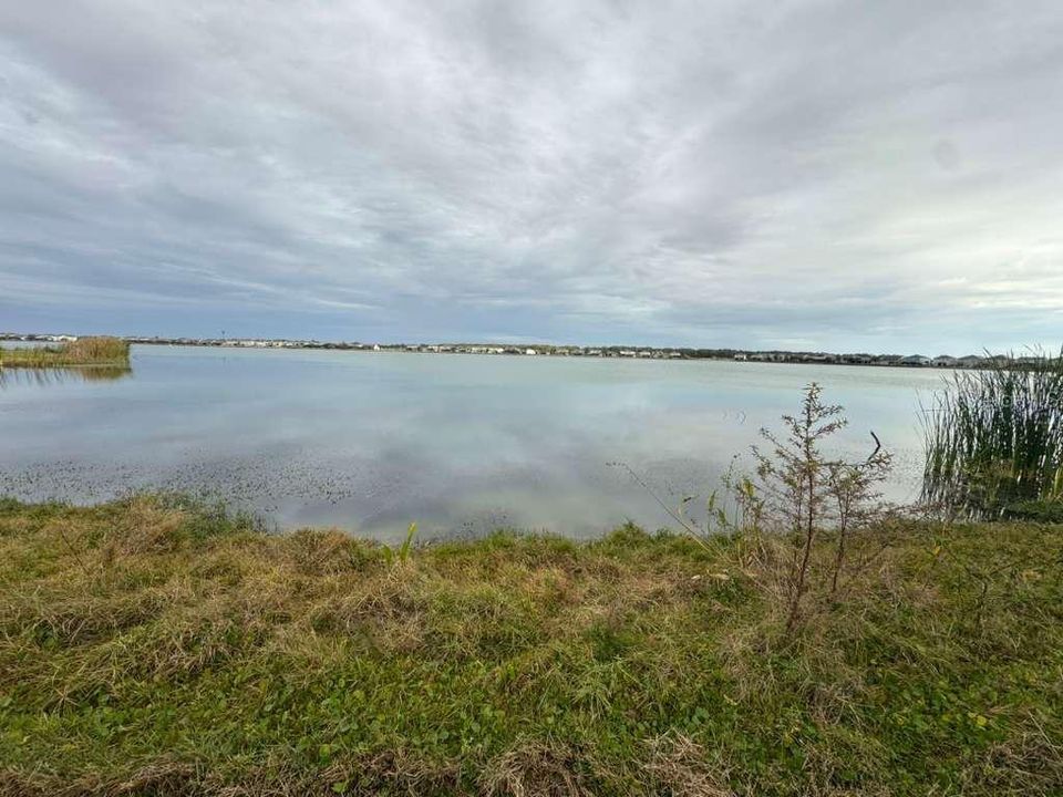 For Sale: $579,000 (4 beds, 3 baths, 2374 Square Feet)