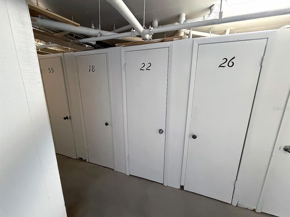 For Sale: $249,000 (2 beds, 2 baths, 1025 Square Feet)