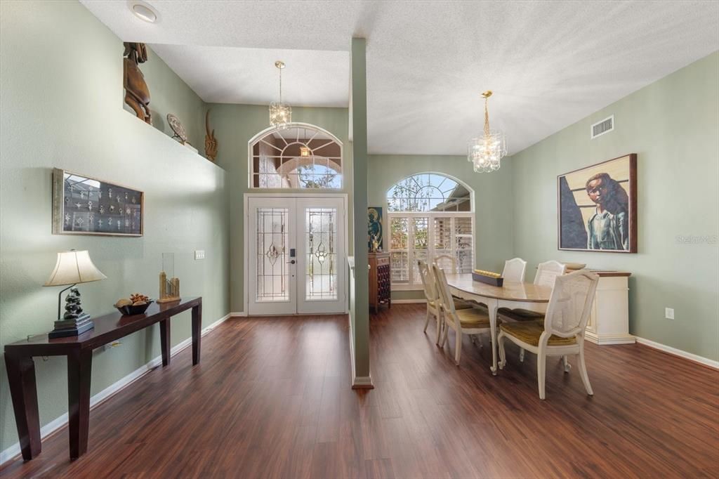 For Sale: $563,000 (3 beds, 2 baths, 2409 Square Feet)
