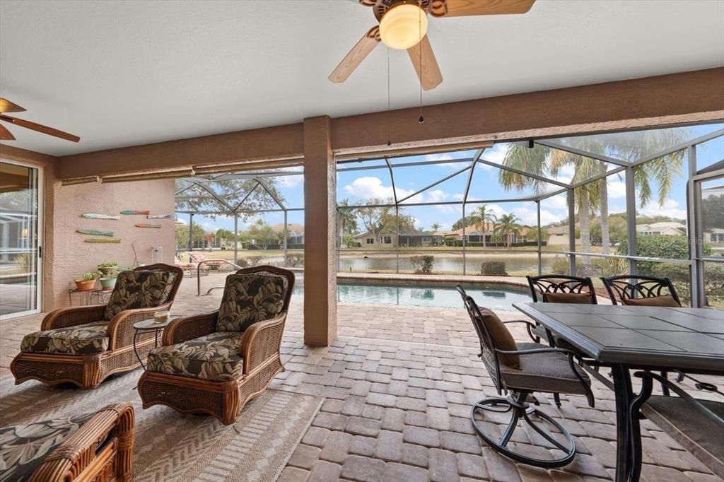 For Sale: $563,000 (3 beds, 2 baths, 2409 Square Feet)