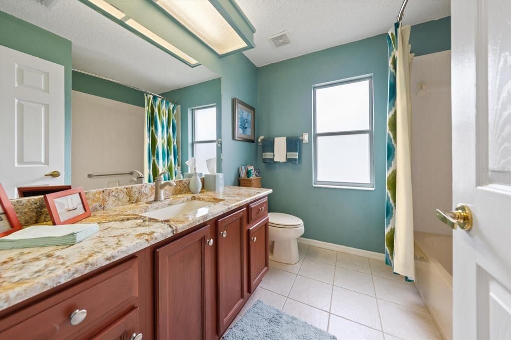 For Sale: $563,000 (3 beds, 2 baths, 2409 Square Feet)