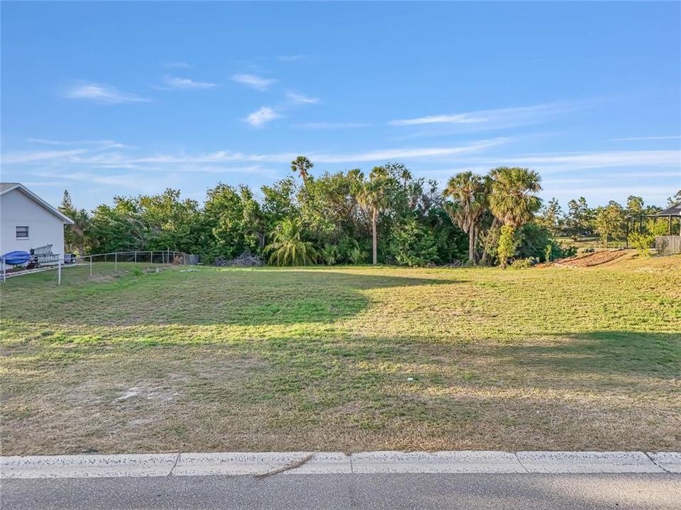 En Venta: $179,900 (0.29 acres)