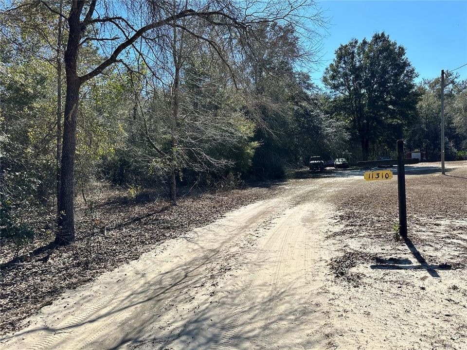 En Venta: $23,000 (1.25 acres)