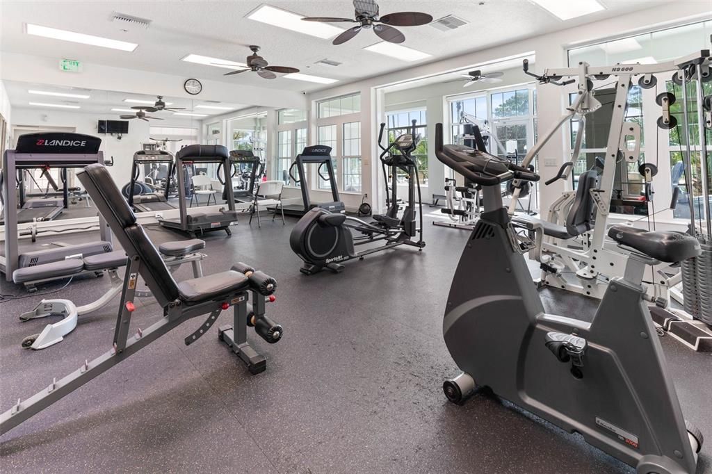 На продажу: $112,500 (0.23 acres)