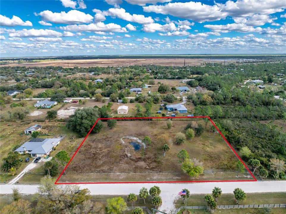 На продажу: $189,000 (2.50 acres)