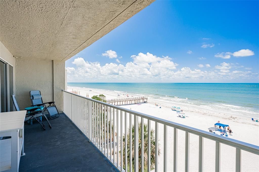 For Sale: $1,250,000 (3 beds, 2 baths, 1410 Square Feet)