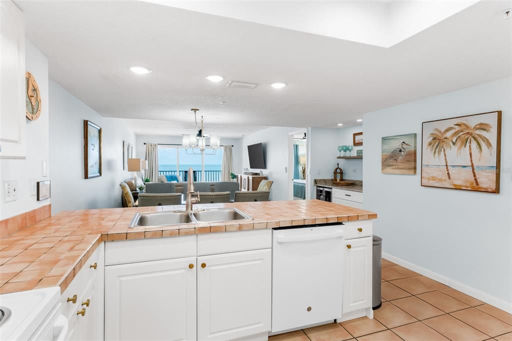 For Sale: $1,250,000 (3 beds, 2 baths, 1410 Square Feet)