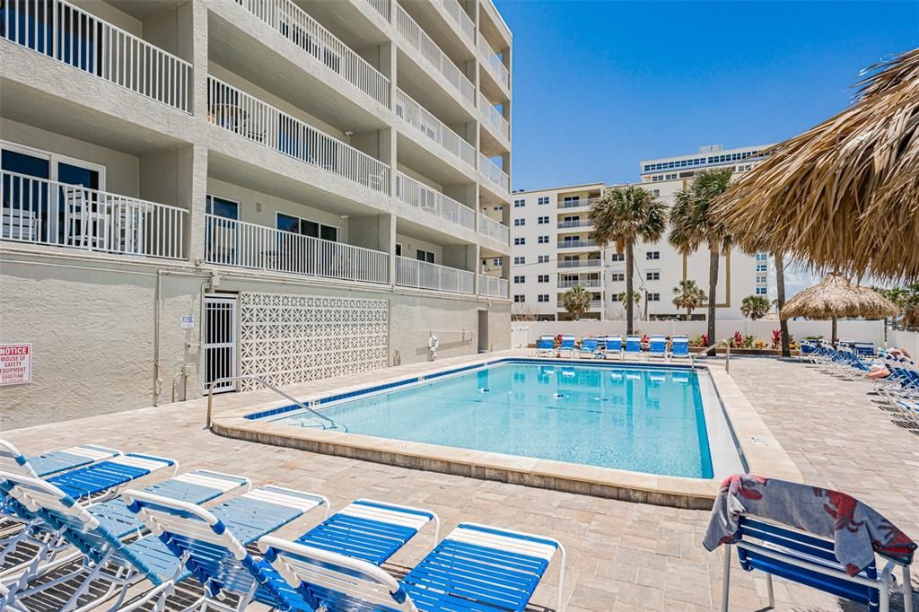 For Sale: $1,250,000 (3 beds, 2 baths, 1410 Square Feet)