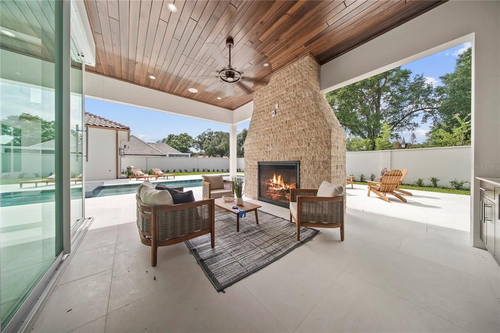 En Venta: $3,600,000 (5 camas, 5 baños, 4839 Pies cuadrados)