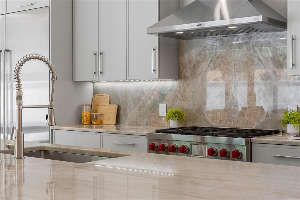 En Venta: $3,600,000 (5 camas, 5 baños, 4839 Pies cuadrados)
