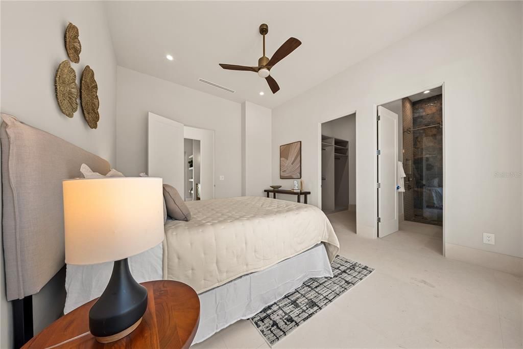 En Venta: $3,600,000 (5 camas, 5 baños, 4839 Pies cuadrados)