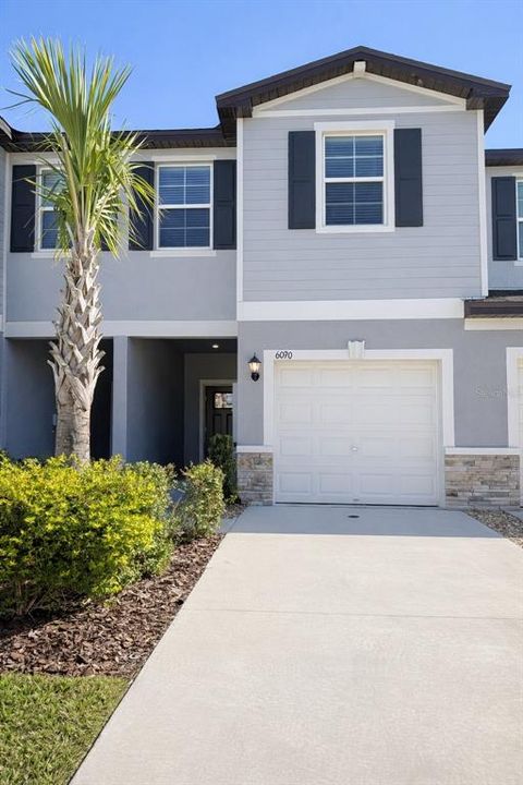 For Rent: $2,100 (3 beds, 2 baths, 1634 Square Feet)
