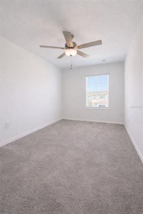 For Rent: $2,100 (3 beds, 2 baths, 1634 Square Feet)