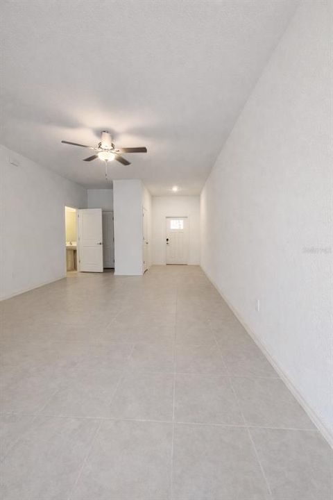 For Rent: $2,100 (3 beds, 2 baths, 1634 Square Feet)