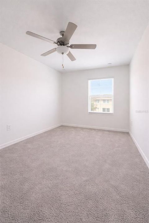 For Rent: $2,100 (3 beds, 2 baths, 1634 Square Feet)