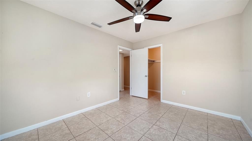 Activo con contrato: $145,000 (2 camas, 2 baños, 1024 Pies cuadrados)