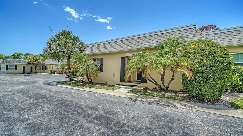 Activo con contrato: $145,000 (2 camas, 2 baños, 1024 Pies cuadrados)