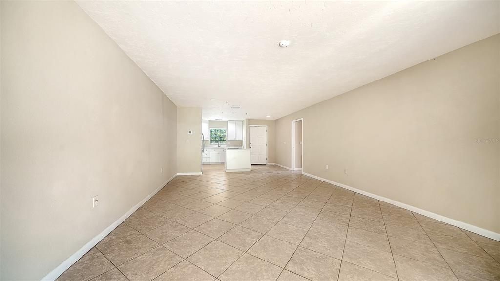 Activo con contrato: $145,000 (2 camas, 2 baños, 1024 Pies cuadrados)