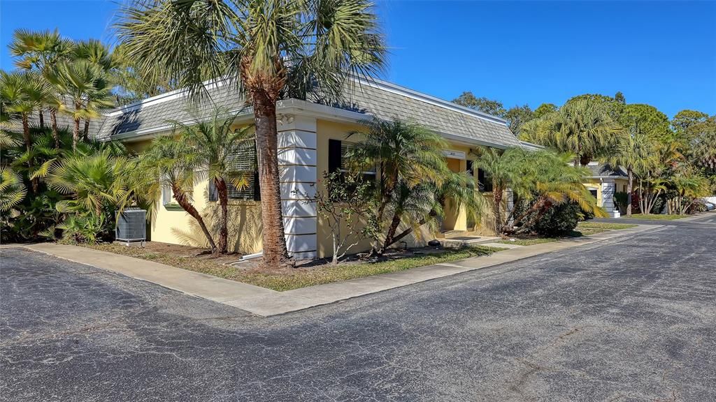 Activo con contrato: $145,000 (2 camas, 2 baños, 1024 Pies cuadrados)
