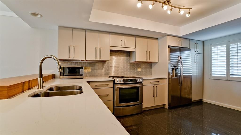 En Venta: $1,395,000 (2 camas, 2 baños, 1259 Pies cuadrados)