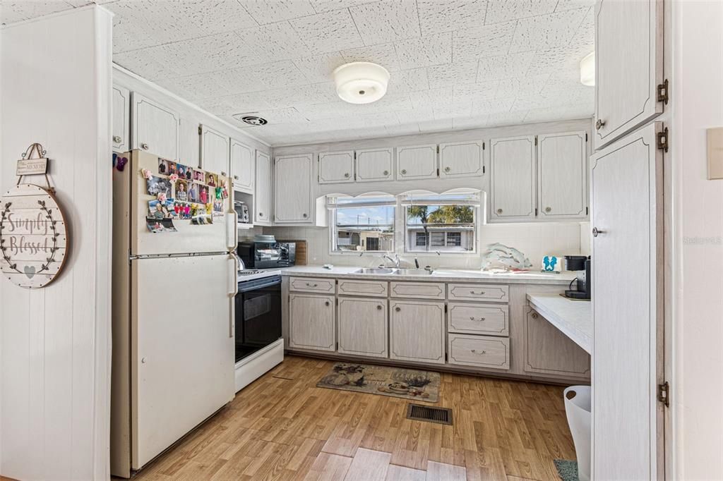 Activo con contrato: $89,000 (2 camas, 2 baños, 960 Pies cuadrados)