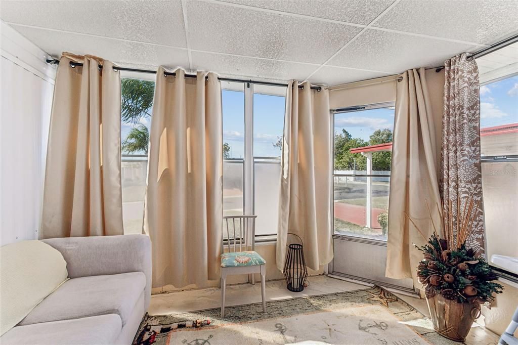 Activo con contrato: $89,000 (2 camas, 2 baños, 960 Pies cuadrados)